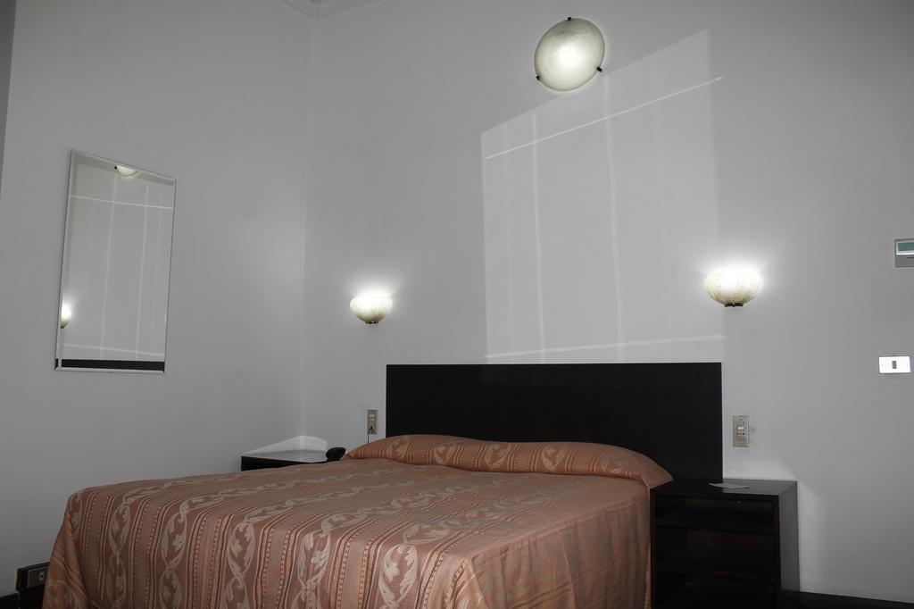 Hotel Luisa Milano Cameră foto