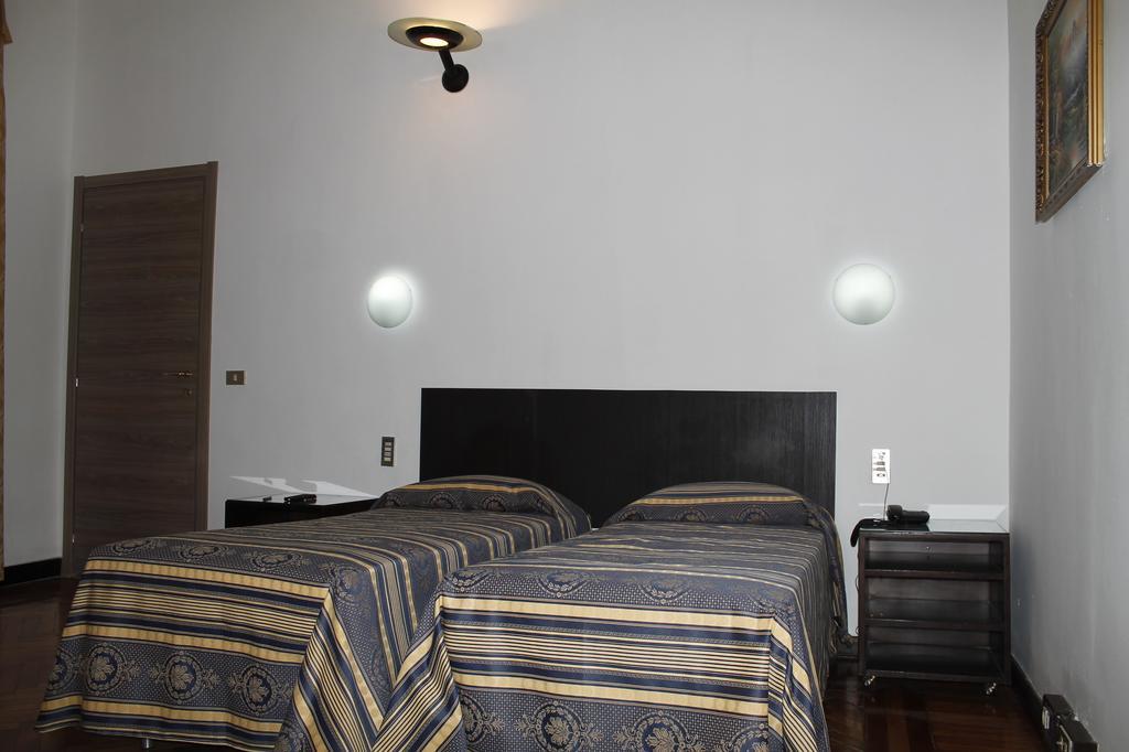 Hotel Luisa Milano Cameră foto