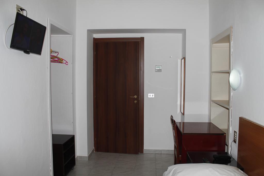 Hotel Luisa Milano Cameră foto