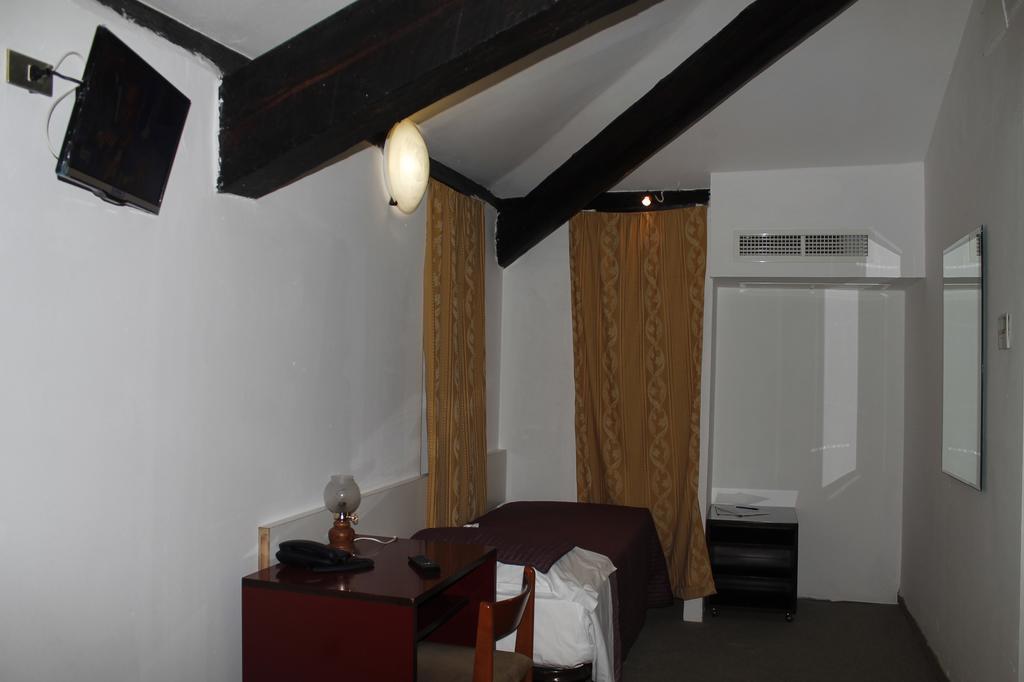 Hotel Luisa Milano Cameră foto